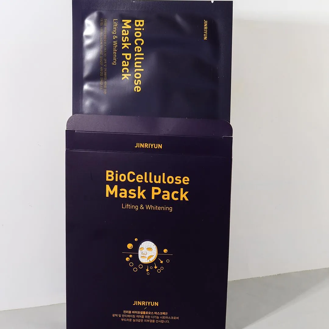 Free Jinriyun BioCellulose Mask Pack