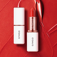 Get A Free Sample Of O.TWO.O Mat Lipstick