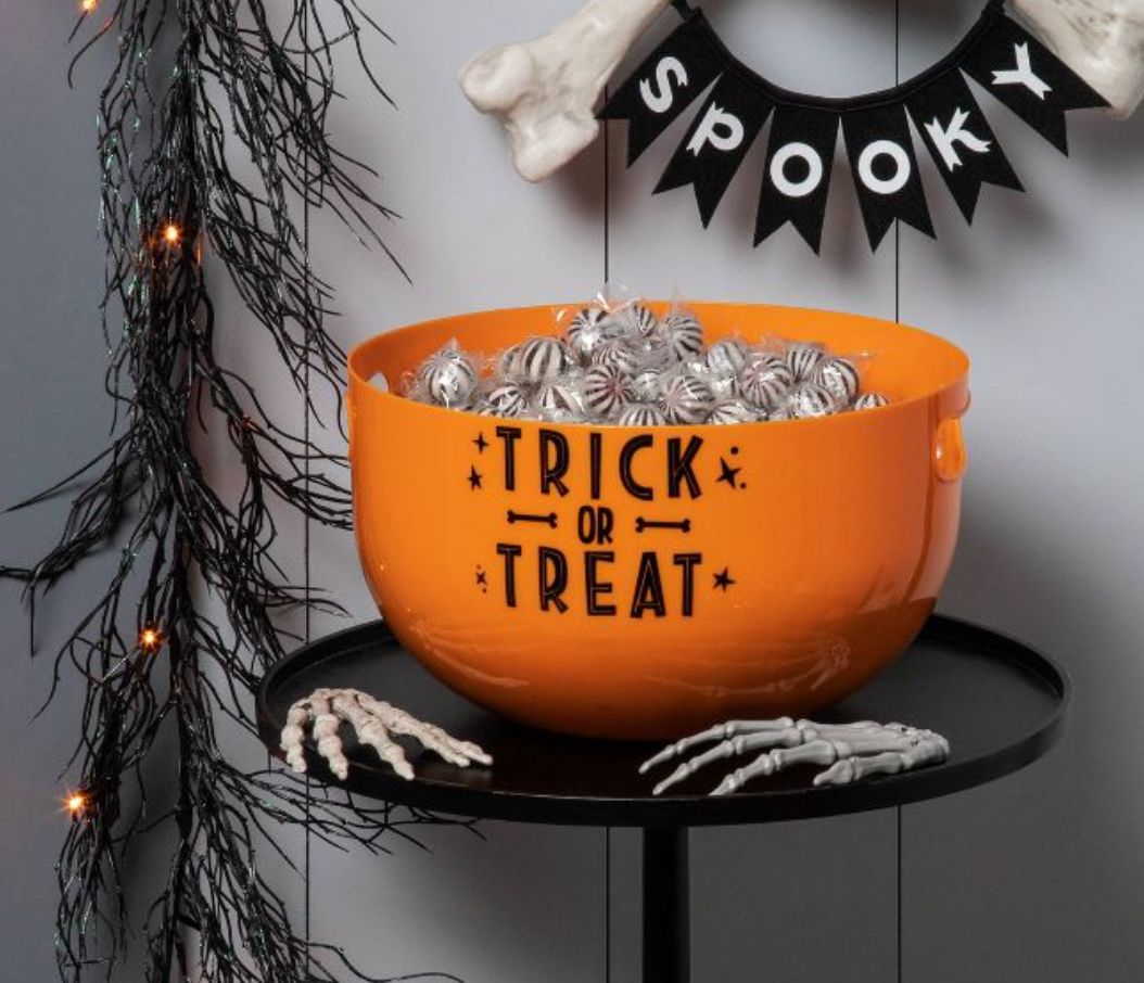 Free Halloween Treats from PetSmart