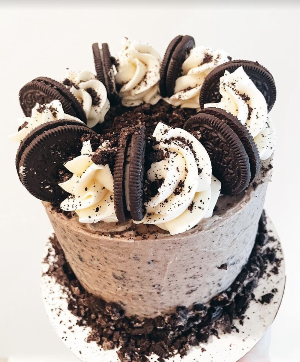 Free Huddle House Cookies & Cream Sweet Cakes