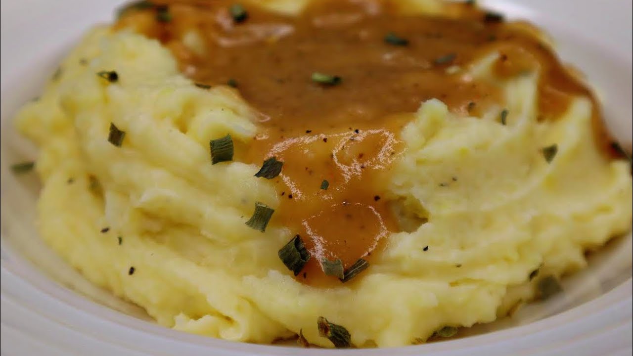 Free Lee's Famous Recipe Mashed Potatoes