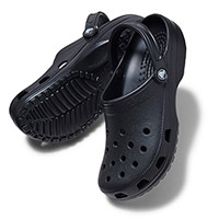 Receive A Free Pair Of Crocs If You'Re A Healthcare Worker