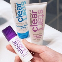 Receive A Free Sample Of Clear Start Breakout Clearing Foaming Wash Mini