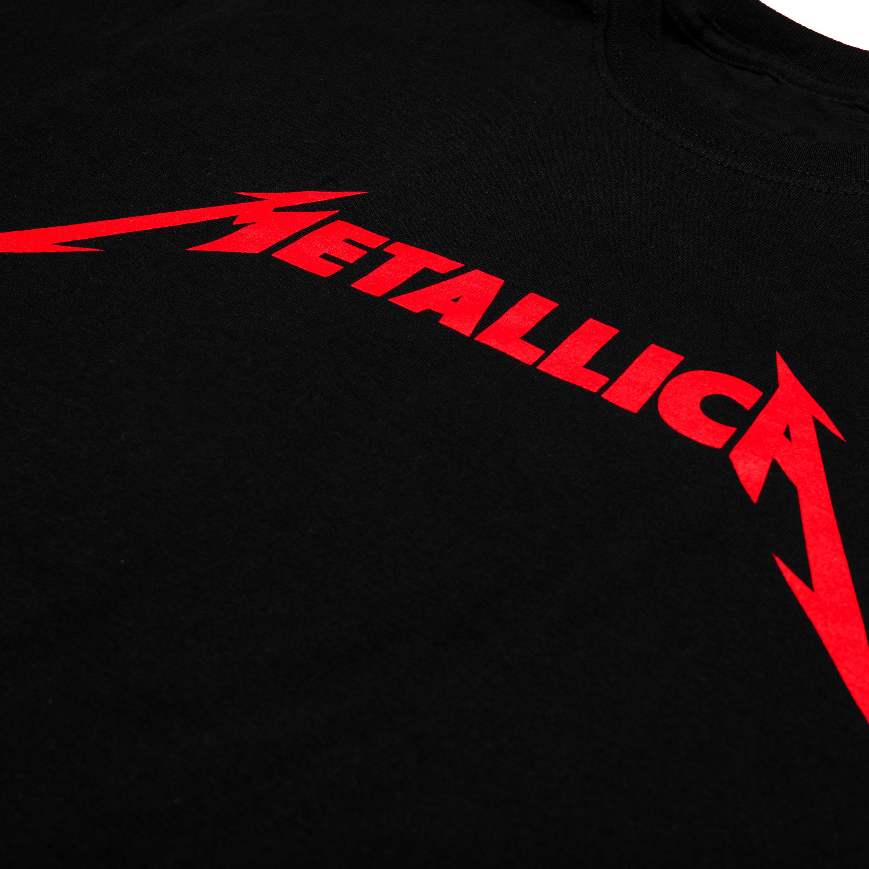 Free Red Cross x Metallica T-shirt