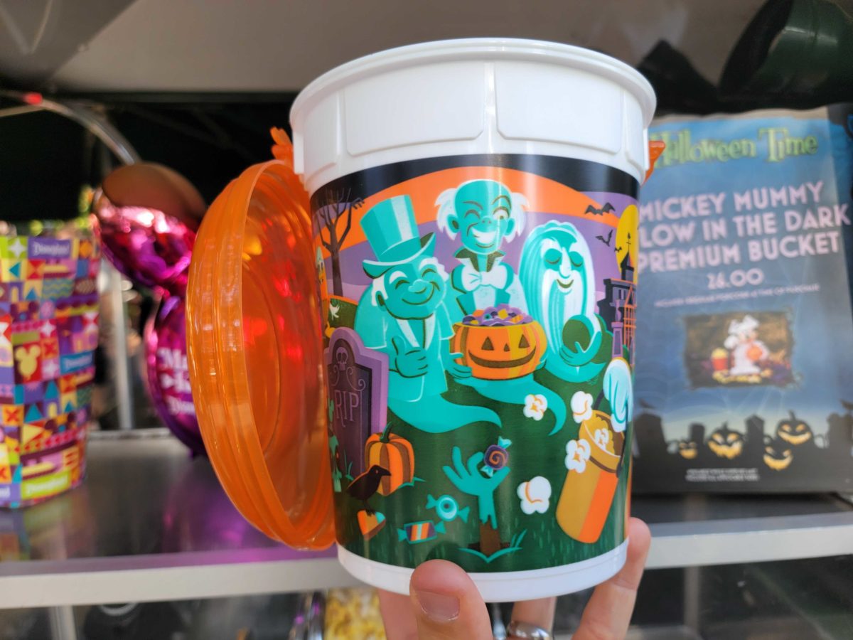 Free Regal Cinemas Glow-in-the-Dark Halloween Popcorn Bucket
