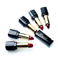 Try Out This ARIA Lipstick Sample by Hynt Beauty