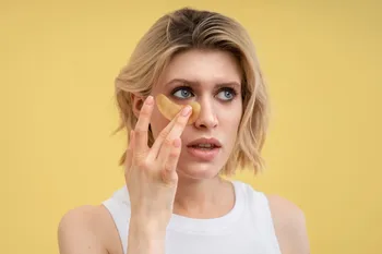 9 Main Mistakes In Caring For The Skin Around The Eyes