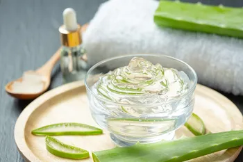 Crafting The Perfect Aloe Vera Face Mask: A Homemade Skincare Solution